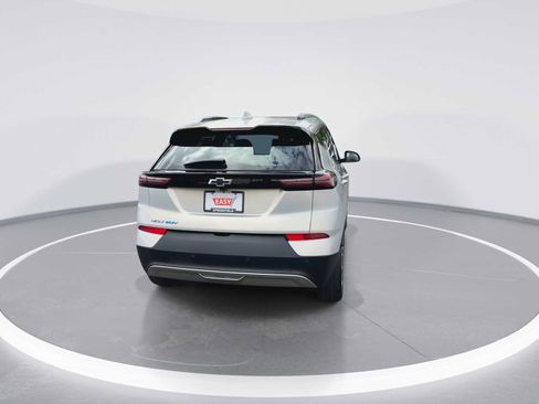 Used 2023 Chevrolet Bolt EUV LT w/ Driver Confidence Package FWD image 7