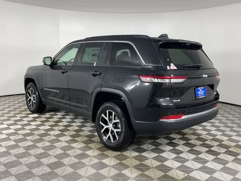 New 2025 Jeep Grand Cherokee Limited w/ Luxury Tech Group II AWD/4WD image 5