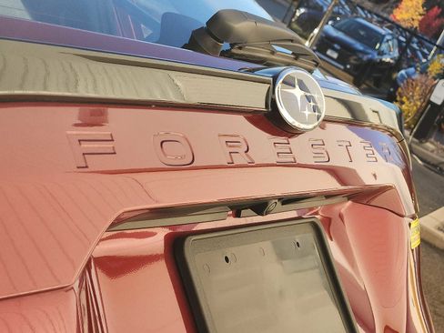 Certified 2025 Subaru Forester image 30