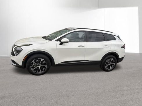 Certified 2024 Kia Sportage EX w/ EX Premium Package AWD/4WD image 2