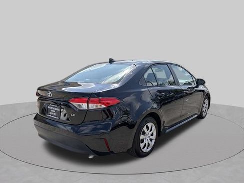 Used 2025 Toyota Corolla LE FWD image 6