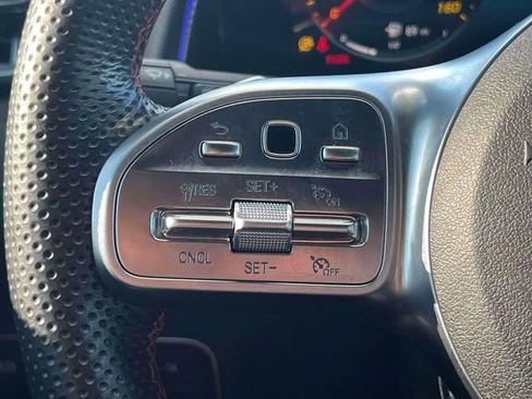 Used 2023 Mercedes-Benz GLB 250 image 29