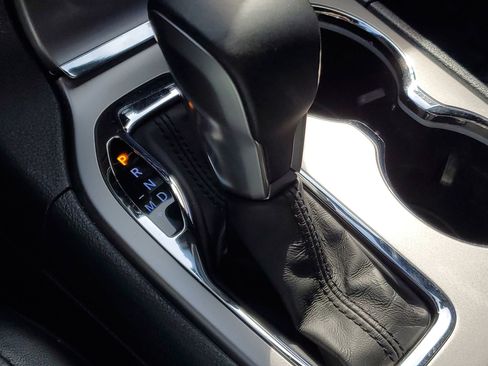 Used 2018 Jeep Grand Cherokee Limited image 30