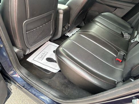 Used 2017 Chevrolet Equinox Premier w/ Enhanced Convenience Package FWD image 11