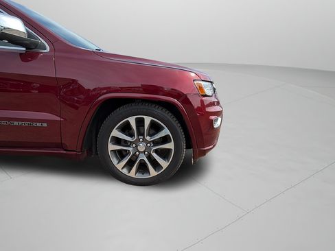 Used 2017 Jeep Grand Cherokee Overland w/ Jeep Active Safety Group AWD/4WD image 34
