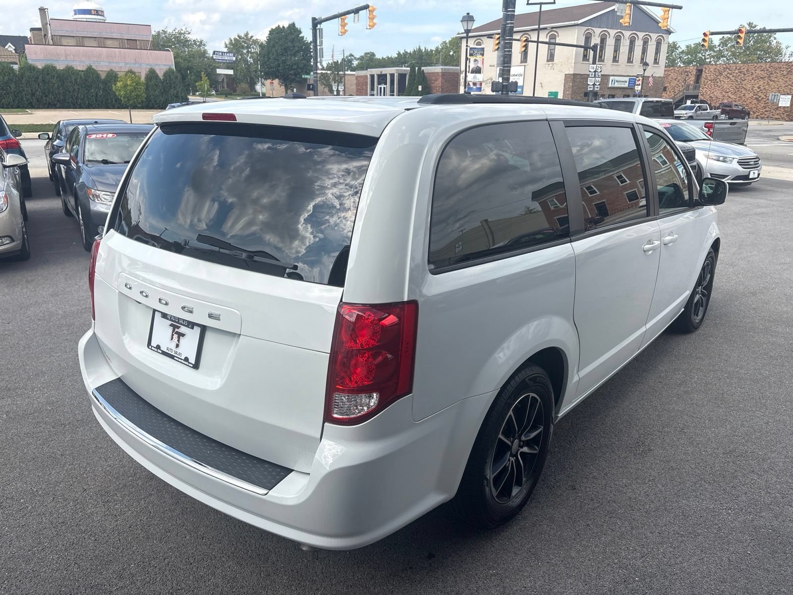 Used 2019 Dodge Grand Caravan GT FWD image 5