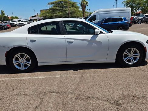 Used 2020 Dodge Charger SXT w/ Leather Interior Group RWD image 12