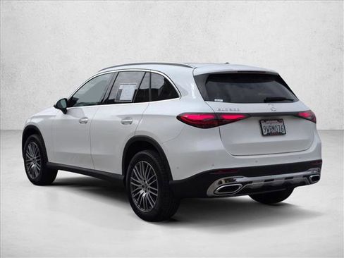 Certified 2025 Mercedes-Benz GLC 300 image 8