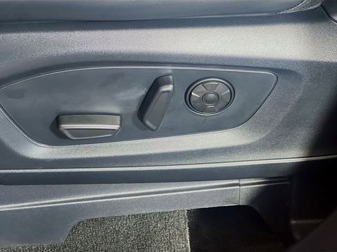 Used 2025 Ford Explorer ST image 12