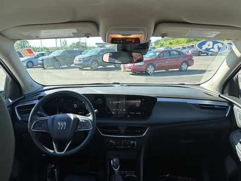 Used 2024 Buick Encore GX Preferred FWD image 16