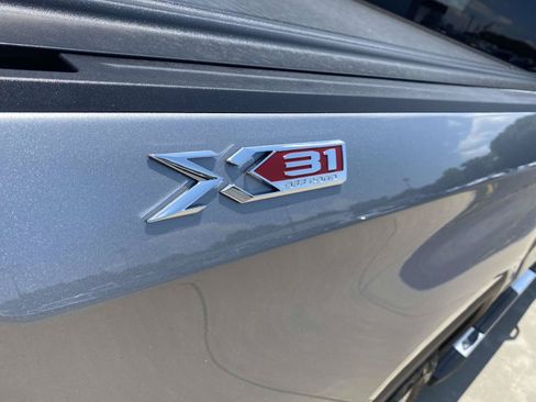 Used 2024 GMC Sierra 1500 SLT w/ SLT Premium Plus Package AWD/4WD image 9