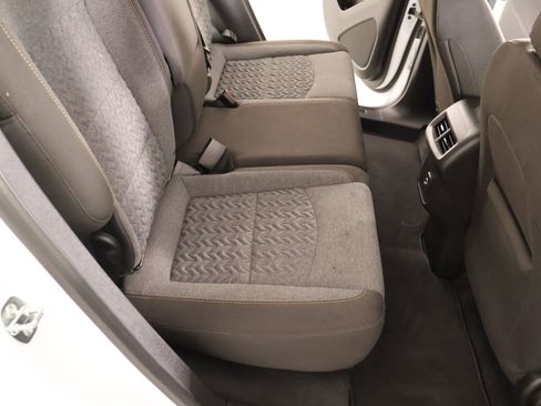 Used 2023 Chevrolet Equinox LT FWD image 14
