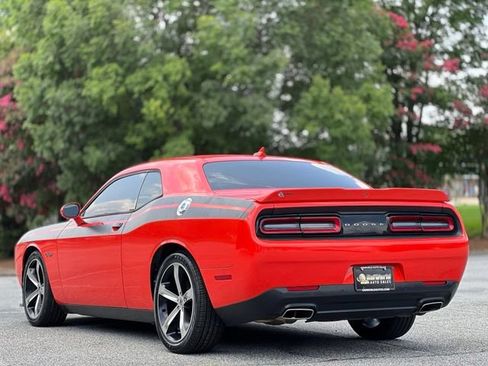 Used 2019 Dodge Challenger GT RWD image 7