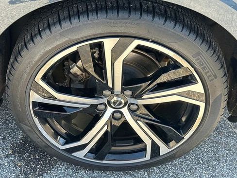 Used 2024 Volvo S60 B5 Plus image 15