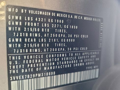 Used 2023 Volkswagen Taos SE w/ Panoramic Sunroof Package FWD image 33