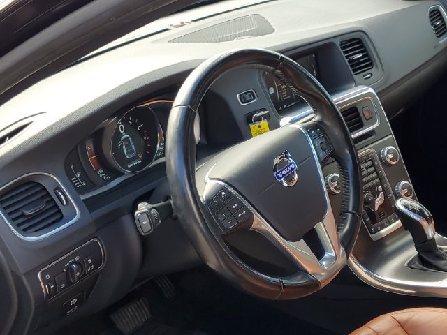 Used 2015 Volvo V60 T5 Platinum FWD image 8