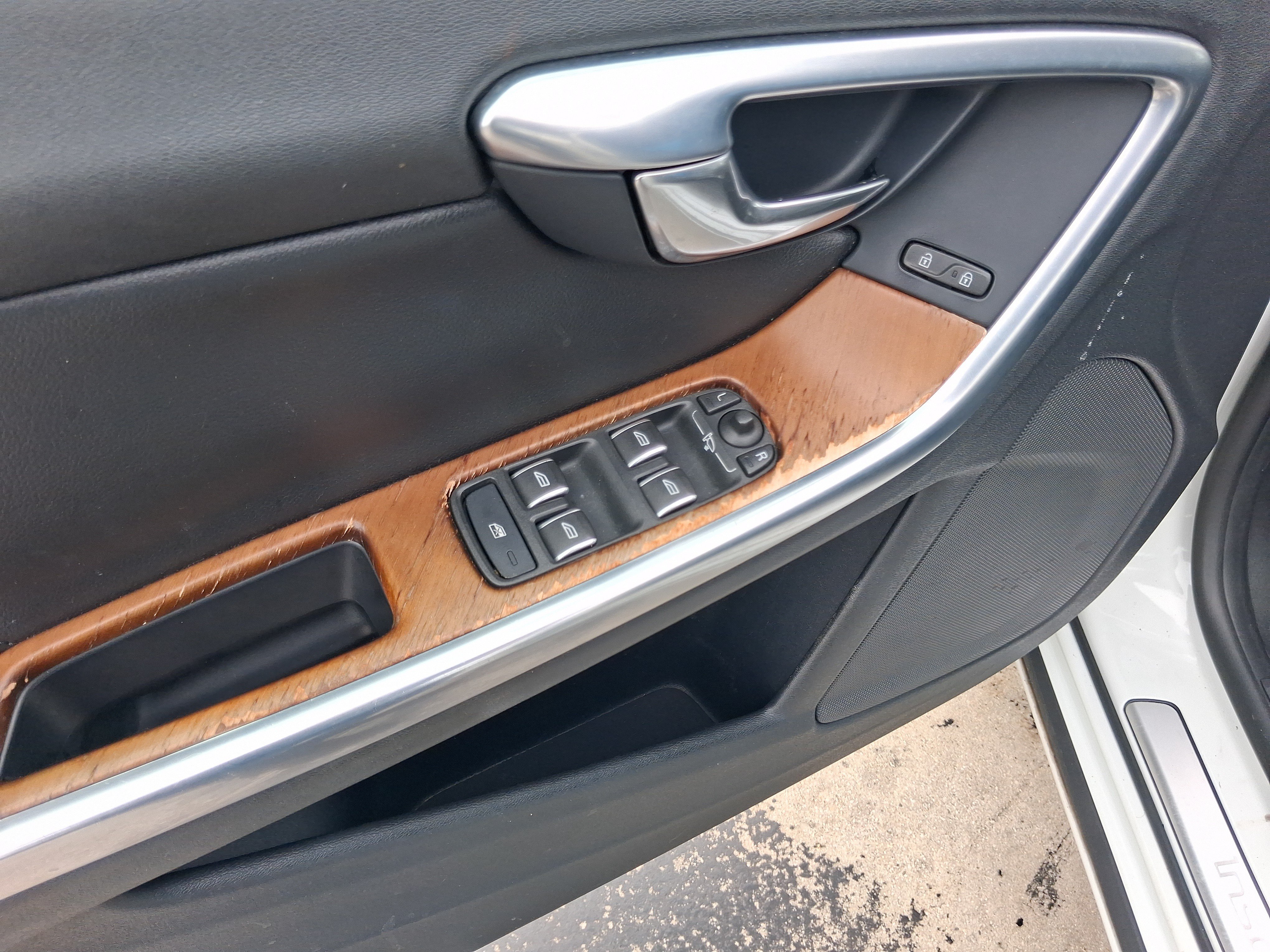 Used 2016 Volvo S60 T5 Premier FWD image 13