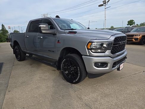 Used 2024 RAM 2500 Big Horn w/ Night Edition AWD/4WD image 13