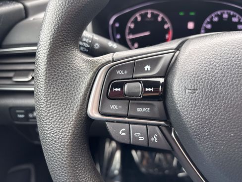 Used 2019 Honda Accord LX image 25