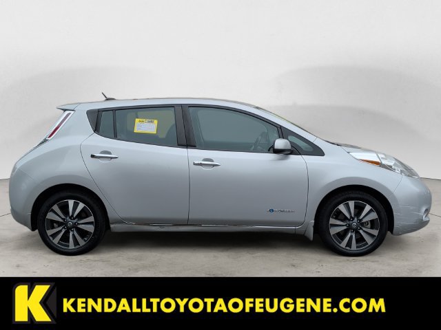 Used 2016 Nissan Leaf SL FWD image 4
