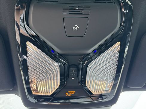 Used 2023 BMW 540i w/ Premium Package RWD image 18