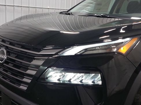New 2026 Nissan Rogue SV AWD/4WD image 31