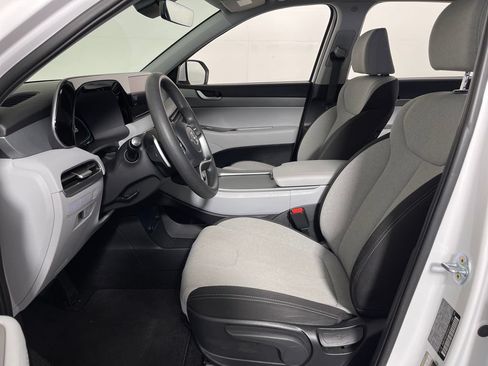 Certified 2023 Hyundai Palisade SE FWD image 12