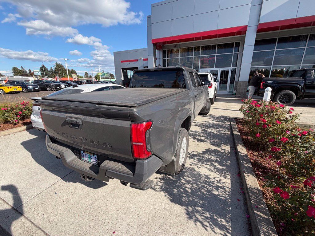 Used 2026 Toyota Tacoma SR5 AWD/4WD image 6