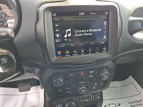 Used 2022 Jeep Renegade Limited AWD/4WD image 10