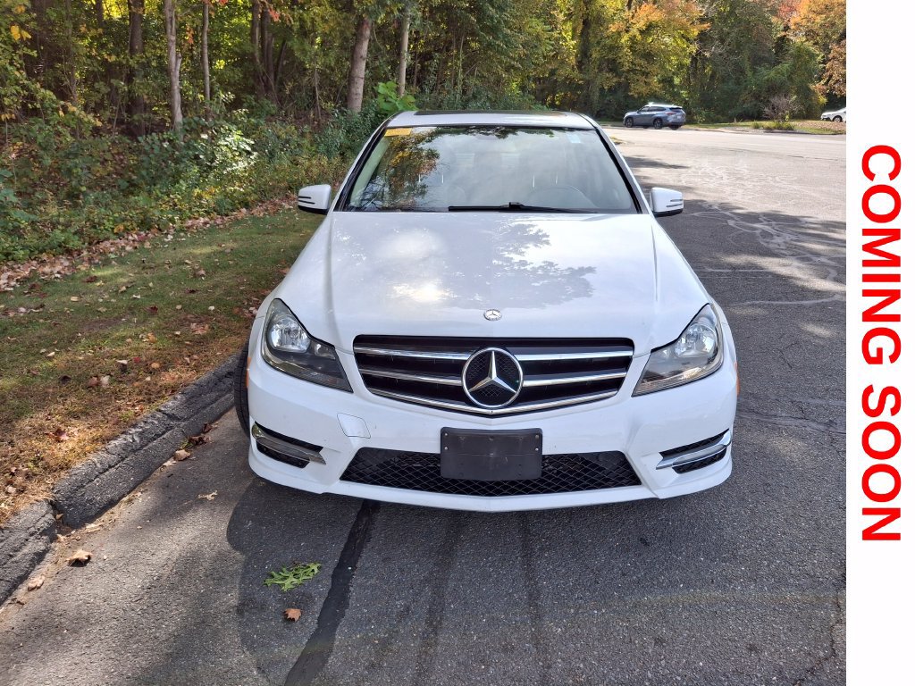 Used 2014 Mercedes-Benz C 300 4MATIC Sedan image 3