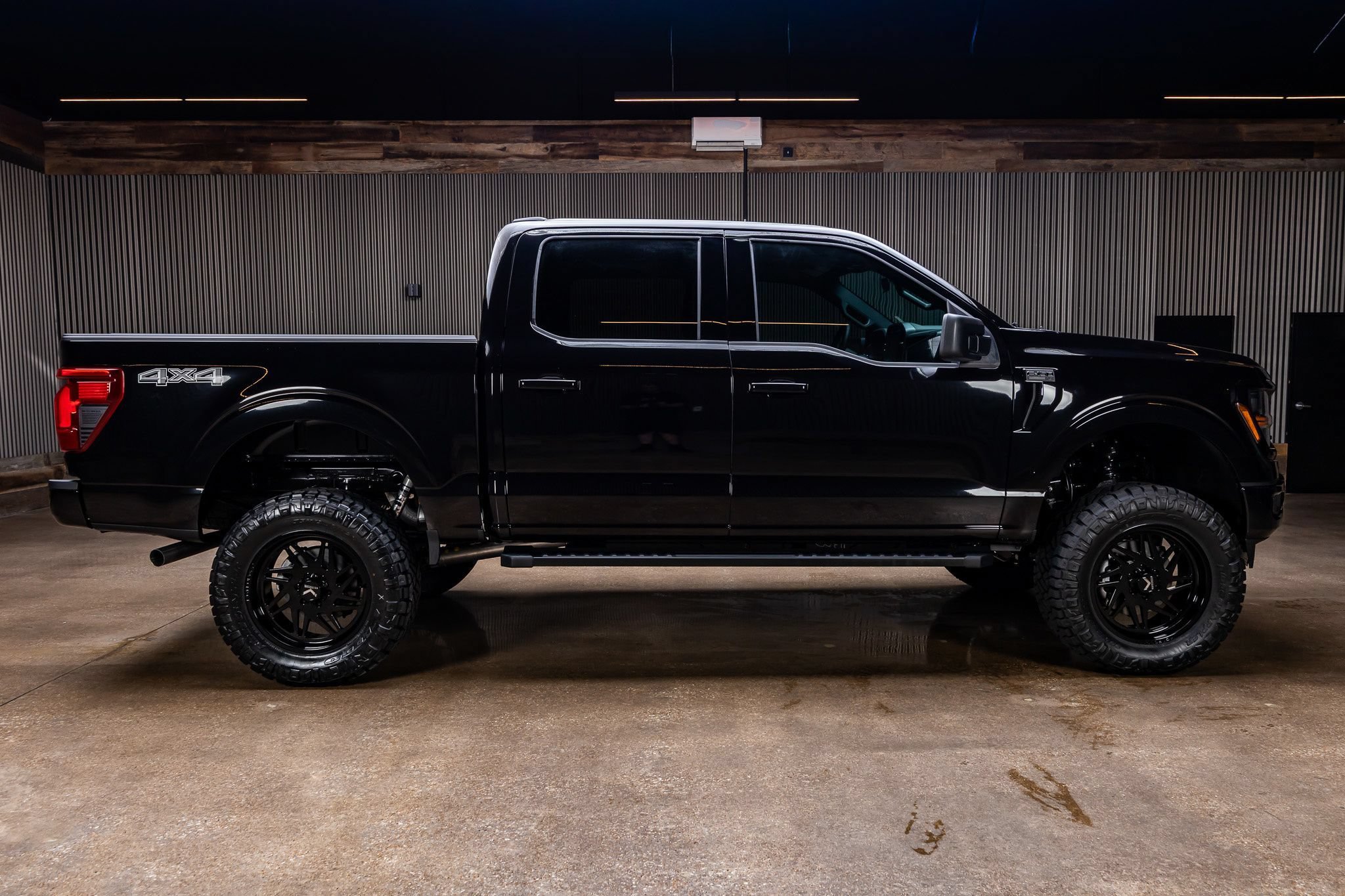 Used 2026 Ford F150 XLT w/ XLT Black Appearance Package AWD/4WD image 11