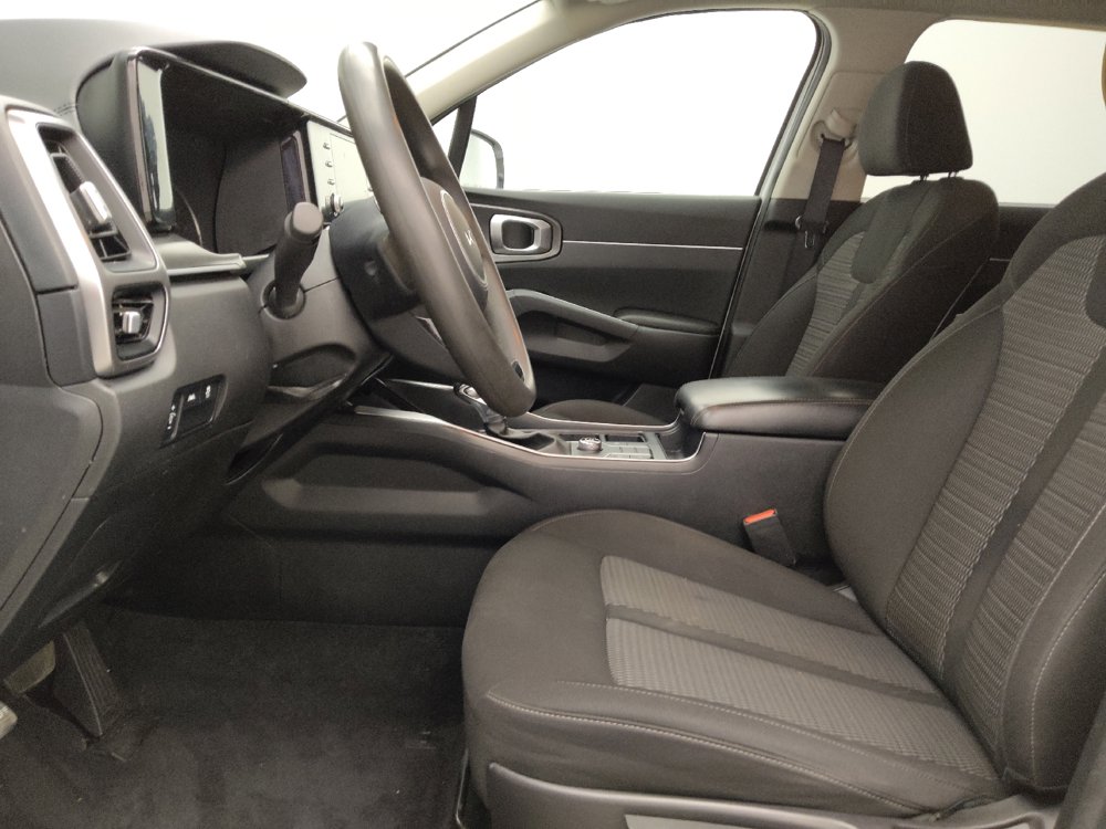 Used 2022 Kia Sorento LX FWD image 17