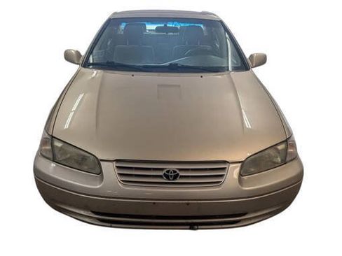 Used 1998 Toyota Camry CE FWD image 9