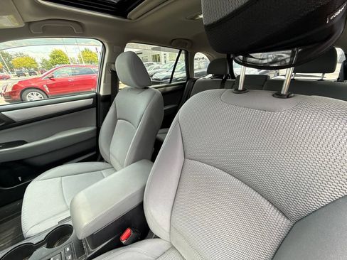 Used 2018 Subaru Outback 2.5i Premium AWD/4WD image 26