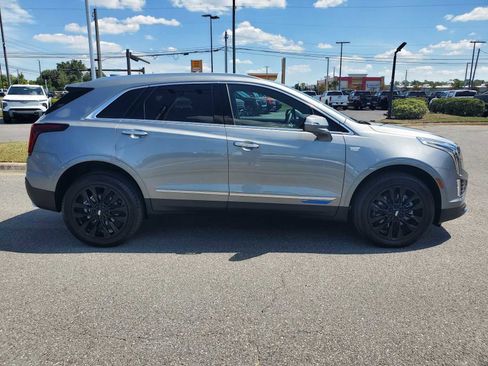 New 2025 Cadillac XT5 Luxury w/ LPO, Blue Accent Package image 7