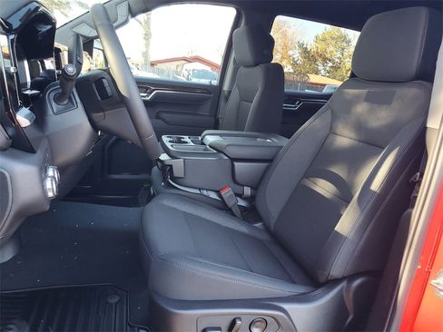 New 2026 GMC Sierra 1500 Elevation image 6