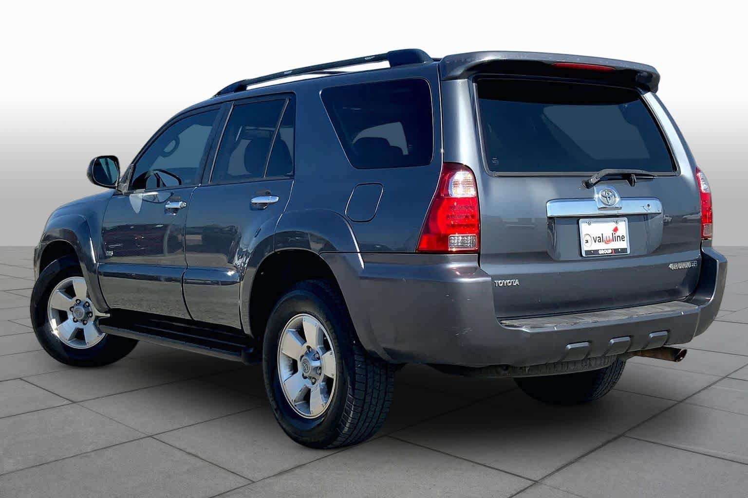Used 2008 Toyota 4Runner SR5 RWD image 11
