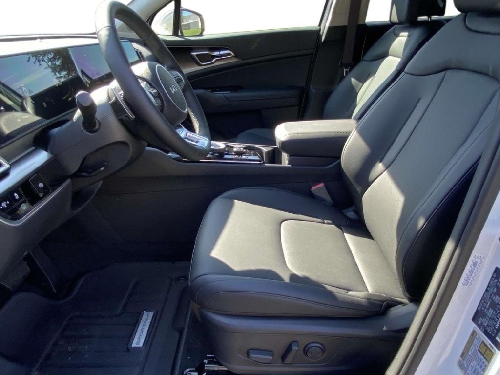 New 2025 Kia Sportage EX AWD/4WD image 11