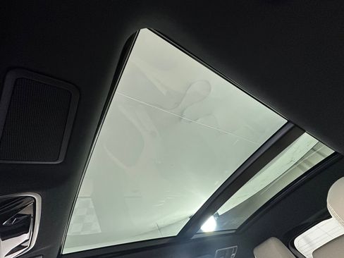 Used 2022 Land Rover Range Rover Sport HST image 13