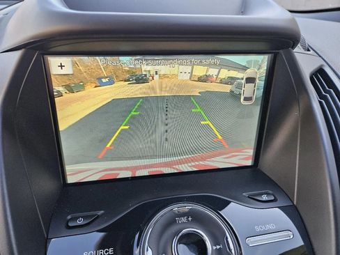 Used 2019 Ford Escape Titanium image 20