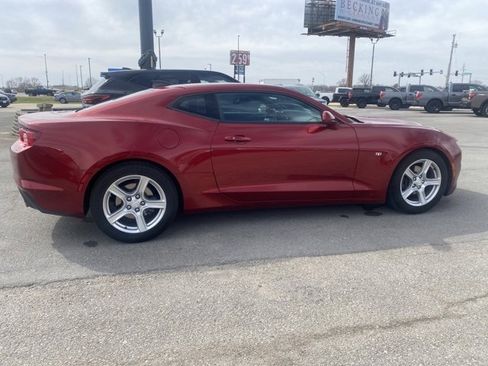 Used 2023 Chevrolet Camaro LT image 8