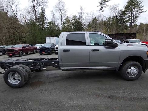 New 2024 RAM 3500 Tradesman w/ Safety Group image 9