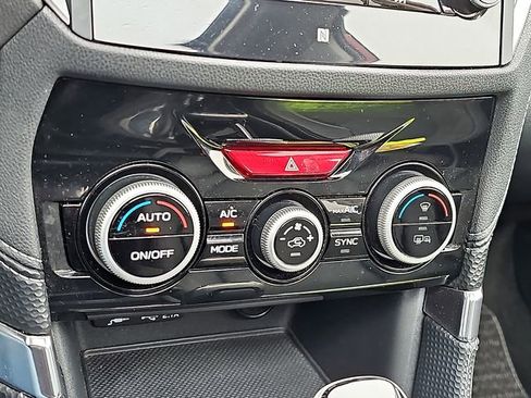 Used 2019 Subaru Forester Touring image 17