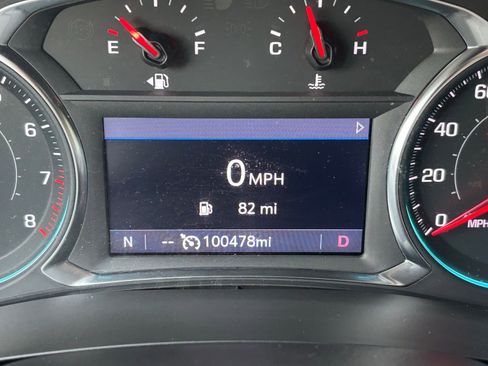 Used 2023 Chevrolet Traverse LT AWD/4WD image 11
