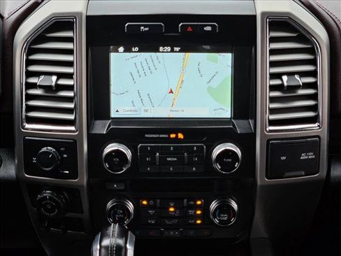Used 2016 Ford F150 Platinum w/ Equipment Group 701A Luxury RWD image 14