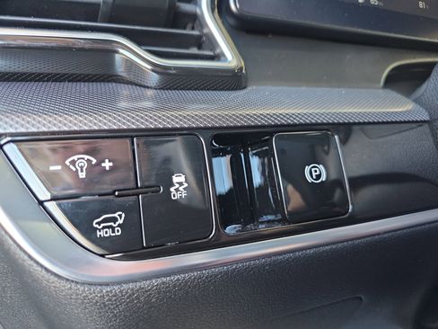 Certified 2024 Kia Sportage SX image 26