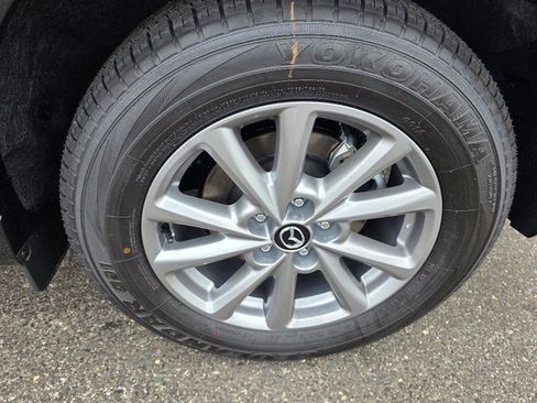 New 2025 MAZDA CX-5 AWD 2.5 S w/ Preferred Package image 6