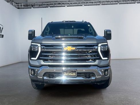 Used 2024 Chevrolet Silverado 3500 LTZ w/ LTZ Plus Package image 9