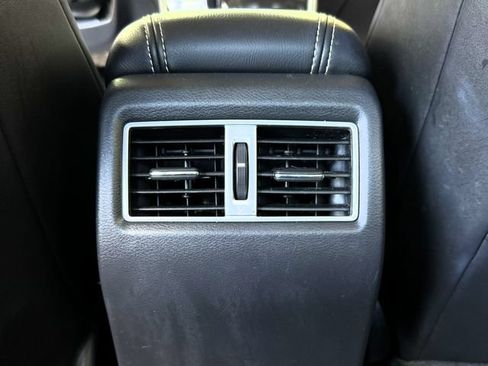 Used 2016 Nissan Maxima Platinum FWD image 18