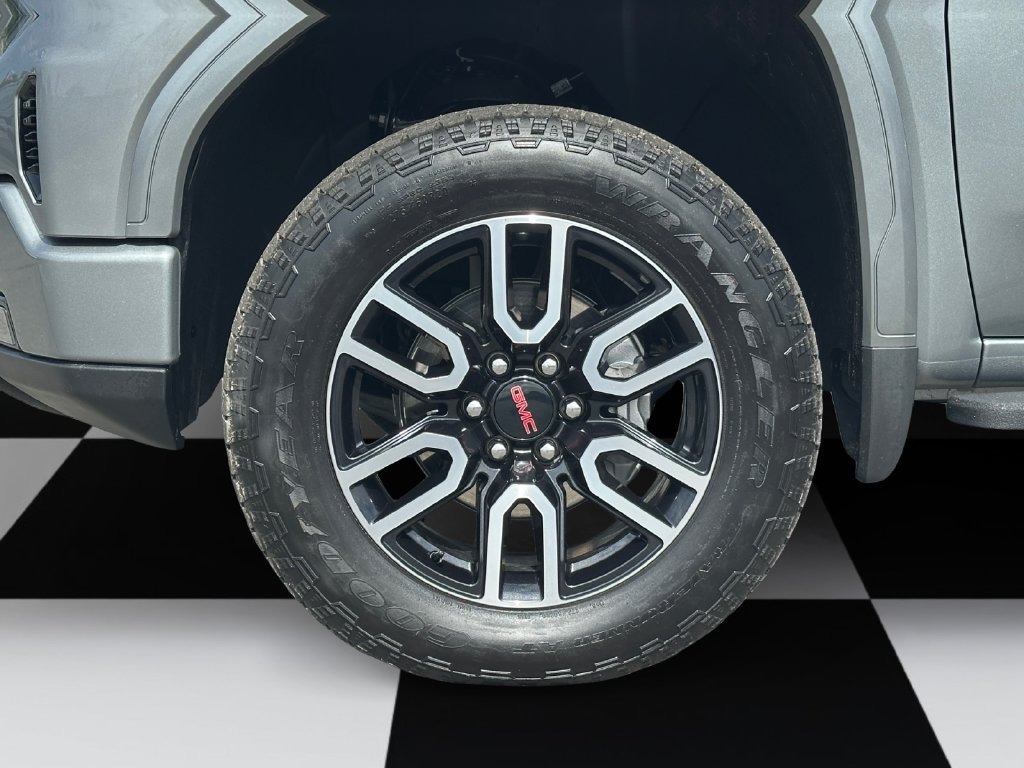 Used 2026 GMC Sierra 1500 AT4 w/ AT4 Premium Package AWD/4WD image 14